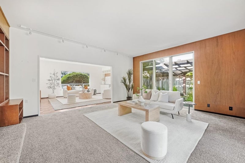 330 Hillview Drive
