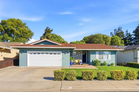 Photo of 2102 Farrol Avenue, Union City, CA 94587 (MLS # ML82037191)