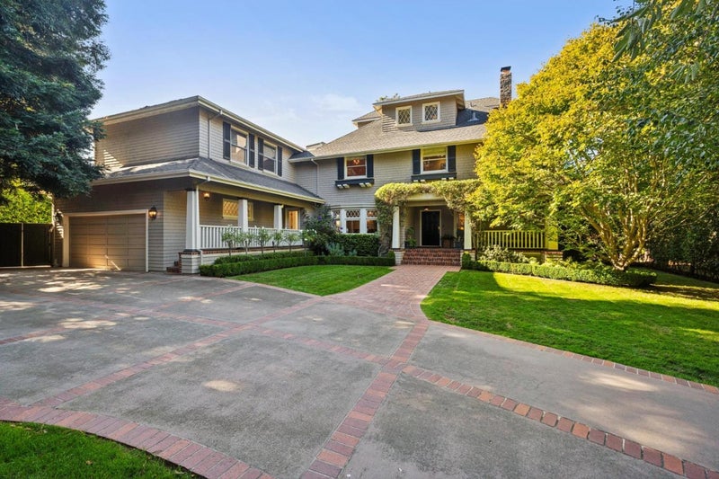709 Hurlingham Avenue