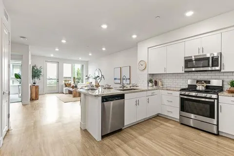 5925 Charlotte Drive Unit 212, San Jose, CA 95123 - #: ML82022599