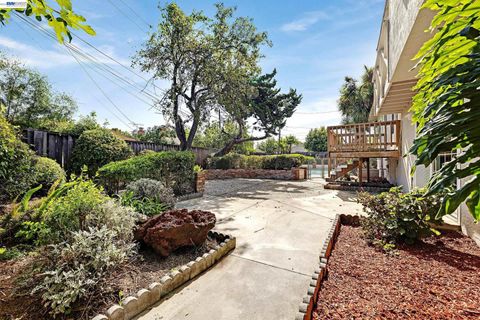 Tiny photo for 35924 Nicolet Court, FREMONT, CA 94536 (MLS # ML82052095)