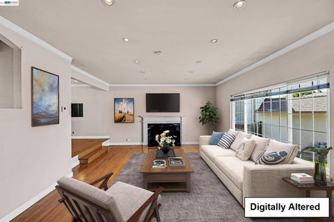 Tiny photo for 35924 Nicolet Court, FREMONT, CA 94536 (MLS # ML82052095)