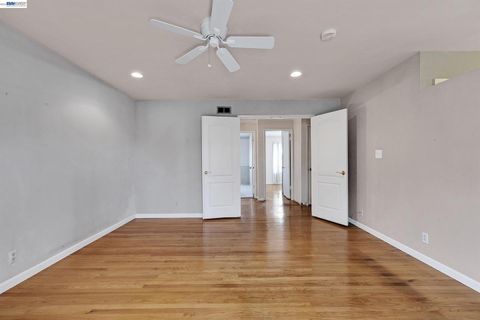 Tiny photo for 35924 Nicolet Court, FREMONT, CA 94536 (MLS # ML82052095)