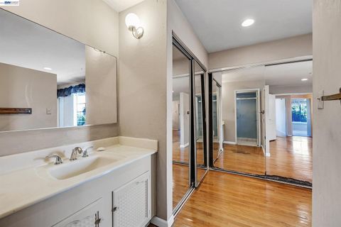 Tiny photo for 35924 Nicolet Court, FREMONT, CA 94536 (MLS # ML82052095)