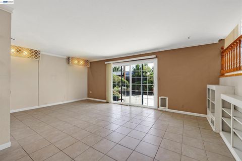 Tiny photo for 35924 Nicolet Court, FREMONT, CA 94536 (MLS # ML82052095)