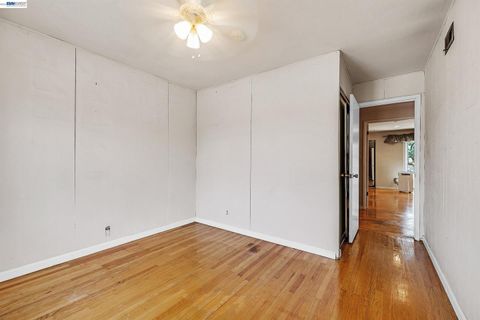 Tiny photo for 35924 Nicolet Court, FREMONT, CA 94536 (MLS # ML82052095)