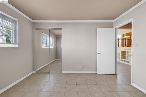 Tiny photo for 35924 Nicolet Court, FREMONT, CA 94536 (MLS # ML82052095)