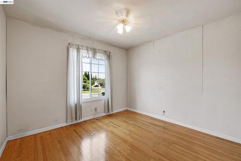 Tiny photo for 35924 Nicolet Court, FREMONT, CA 94536 (MLS # ML82052095)