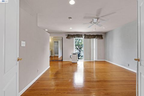 Tiny photo for 35924 Nicolet Court, FREMONT, CA 94536 (MLS # ML82052095)