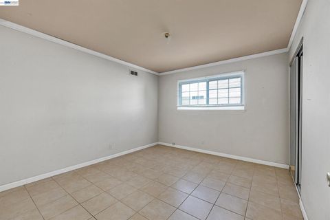 Tiny photo for 35924 Nicolet Court, FREMONT, CA 94536 (MLS # ML82052095)