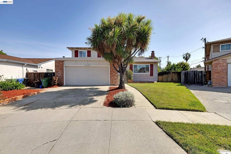 35924 Nicolet Court