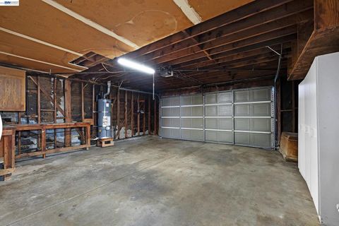 Tiny photo for 35924 Nicolet Court, FREMONT, CA 94536 (MLS # ML82052095)