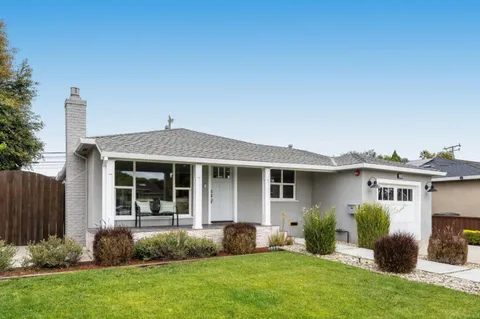 409 Poinsettia Avenue, San Mateo, CA 94403 - #: ML82043440