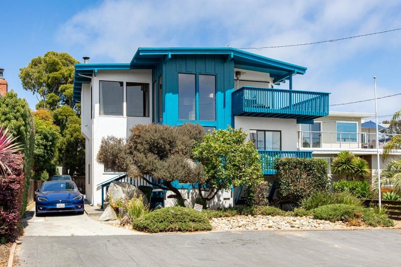 649 Bayview Drive