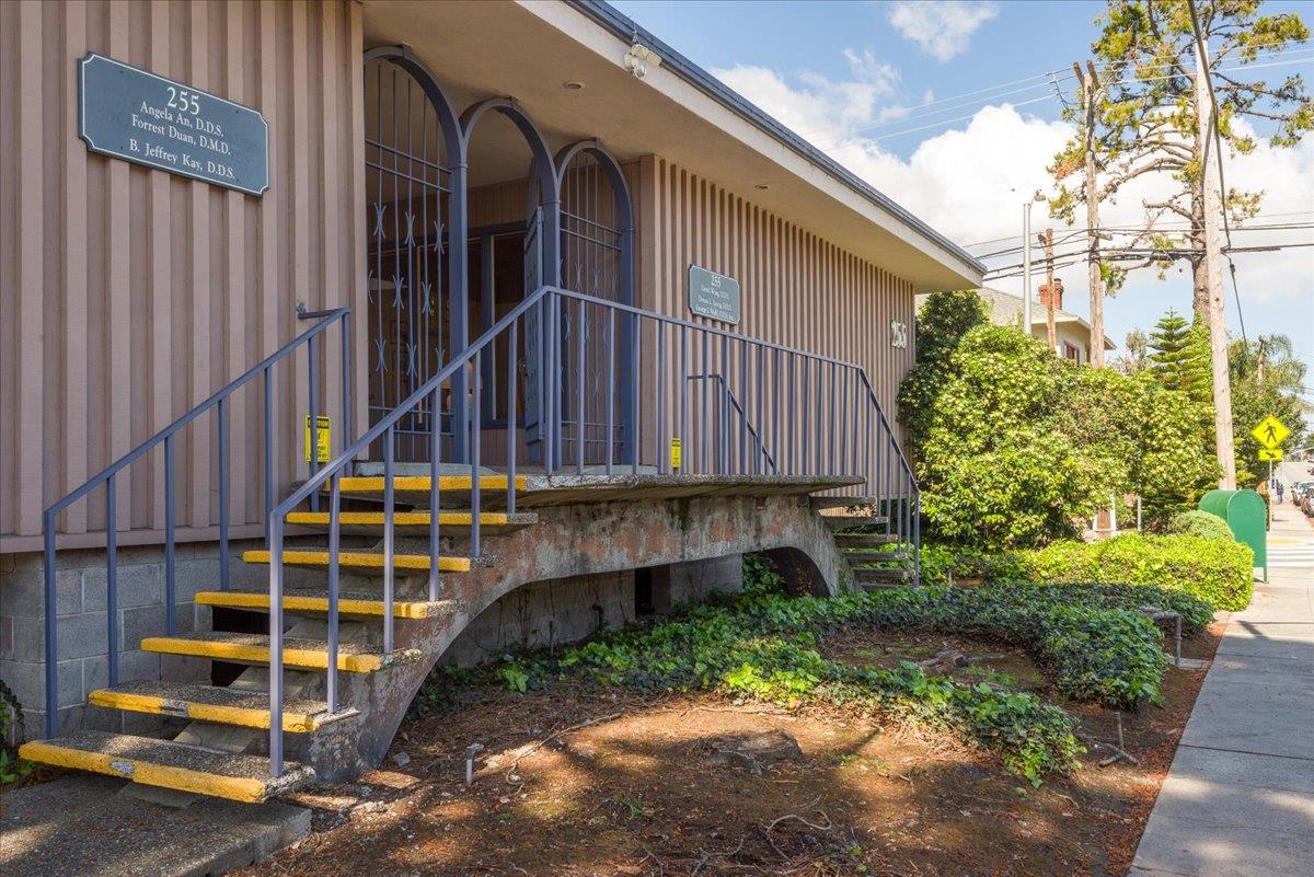 255 North San Mateo Drive Suite 2