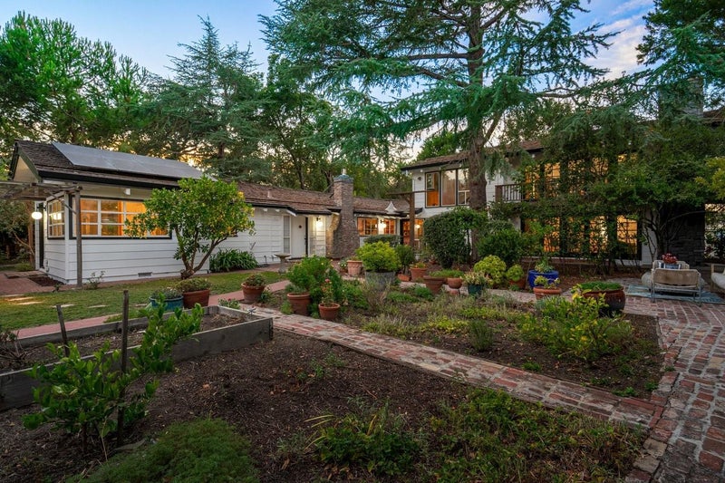3655 La Calle Court