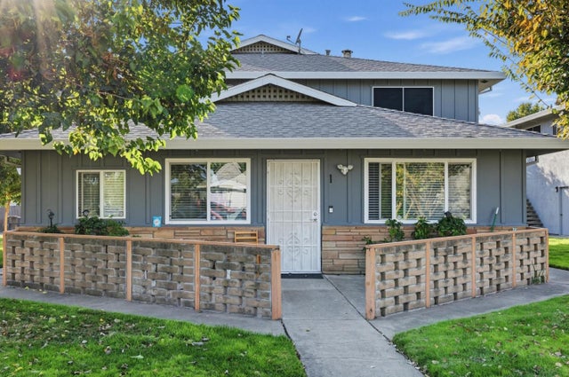 9012 El Cajon Way 4 #4, SACRAMENTO