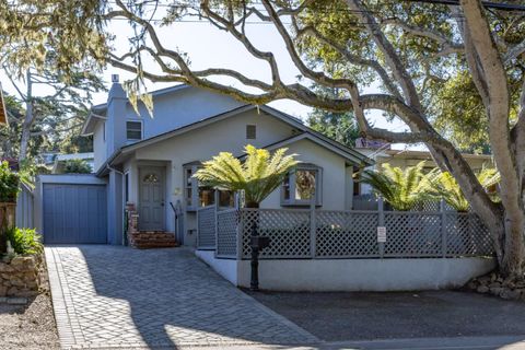 Photo of 1107 David Avenue, PACIFIC GROVE, CA 93950 (MLS # ML82031007)