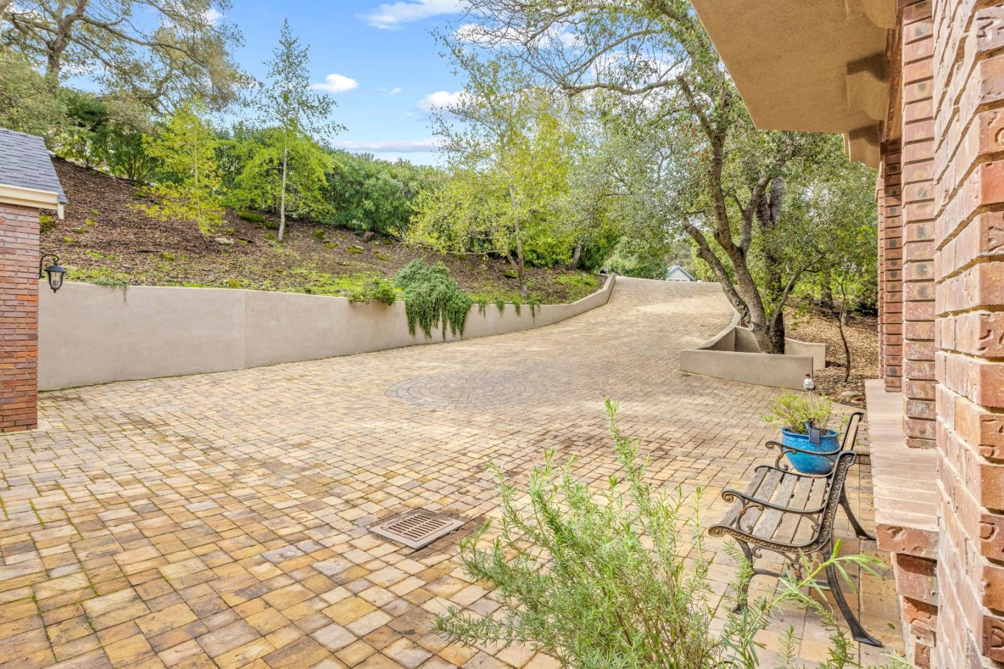 17417 Blue Jay Drive