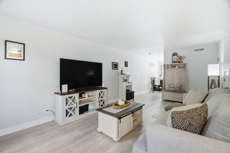 251 Gibson Drive E-54