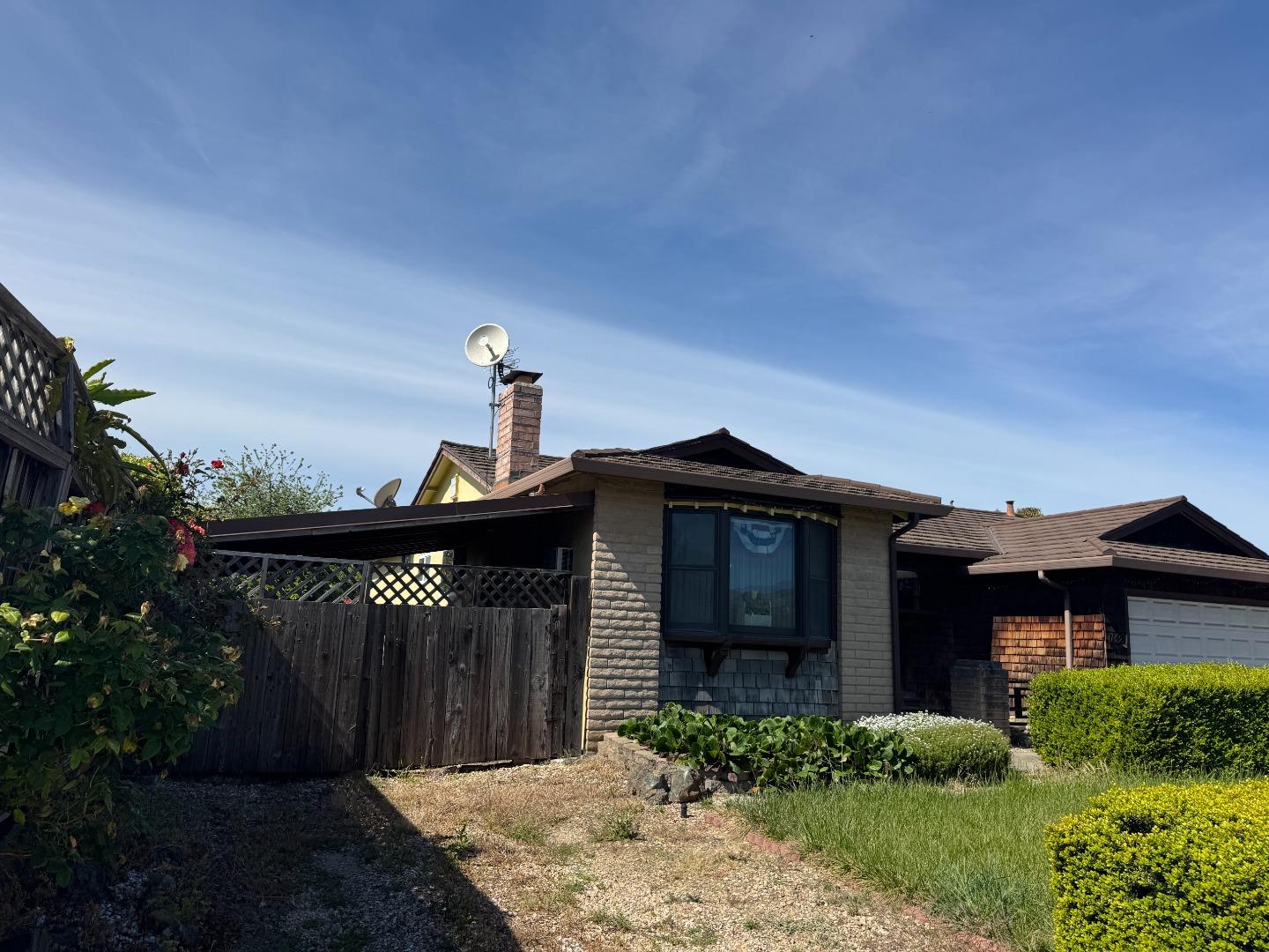1695 Wickham Road