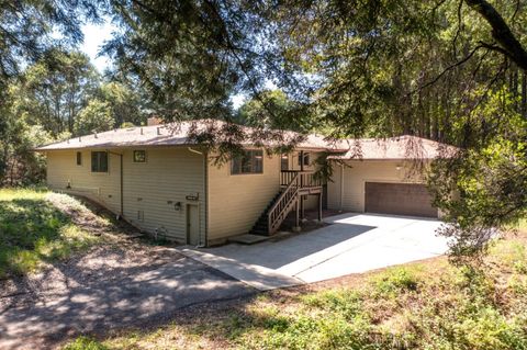 Photo of 300 Winona Way, APTOS, CA 95003 (MLS # ML82041585)