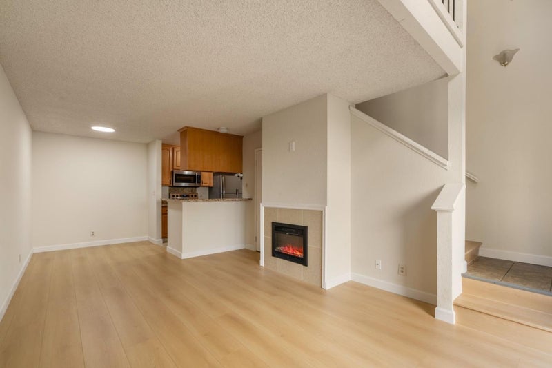 385 Mandarin Drive 11