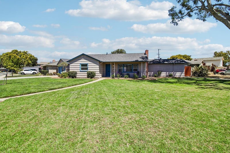 246 Loma Drive