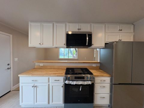 Tiny photo for 6042 Coad Lane, RIVERBANK, CA 95367 (MLS # ML82027732)