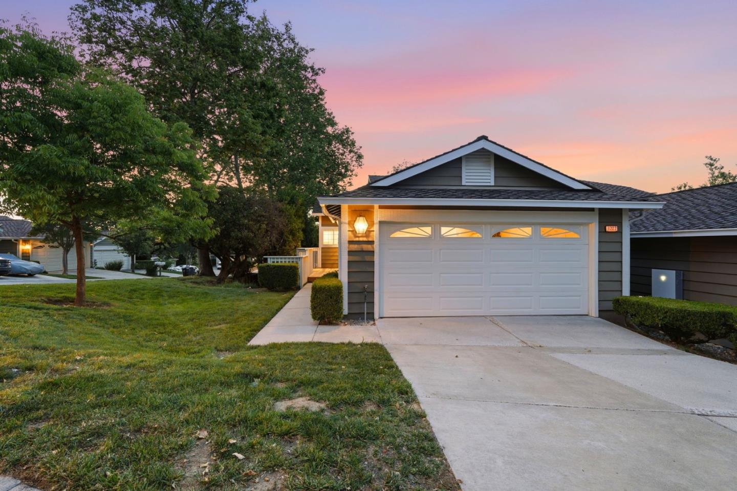 1222 Linder Hill Lane