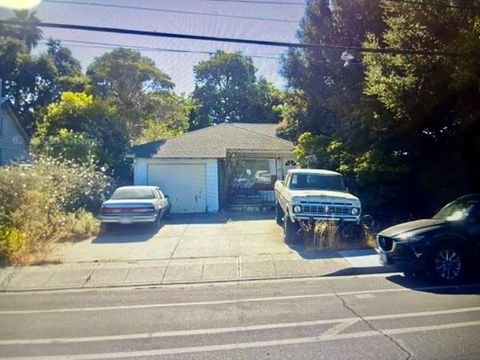 Photo of 460 5th Avenue, REDWOOD CITY, CA 94063 (MLS # ML82055500)