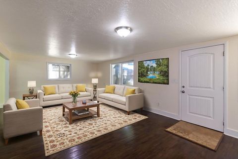 Photo of 152 Lorenzo Lane, BOULDER CREEK, CA 95006 (MLS # ML82028358)