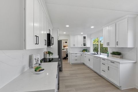 Tiny photo for 180 Park Sharon Drive, SAN JOSE, CA 95136 (MLS # ML82025048)