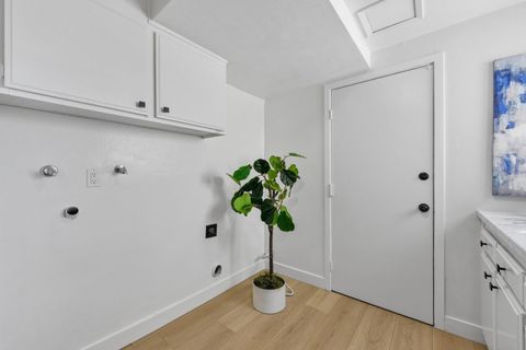 Tiny photo for 180 Park Sharon Drive, SAN JOSE, CA 95136 (MLS # ML82025048)