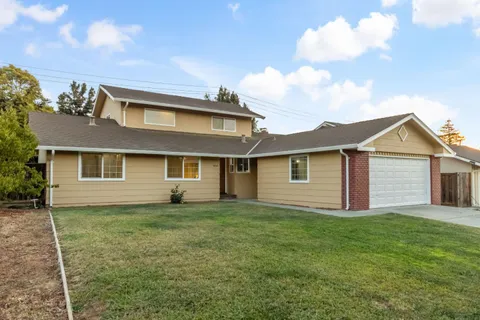 3843 Yerba Buena Avenue, San Jose, CA 95121 - #: ML82022765