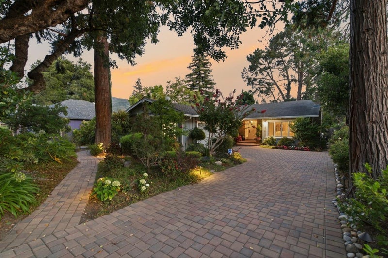16912 Kennedy Road
