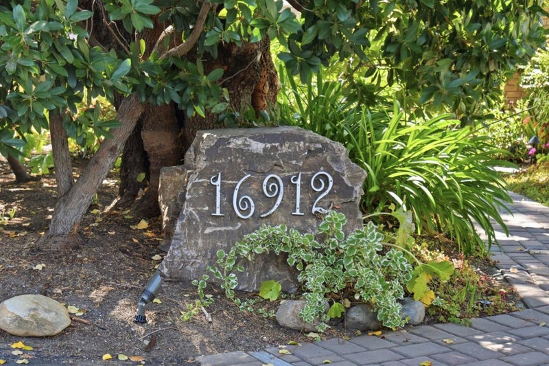 16912 Kennedy Road