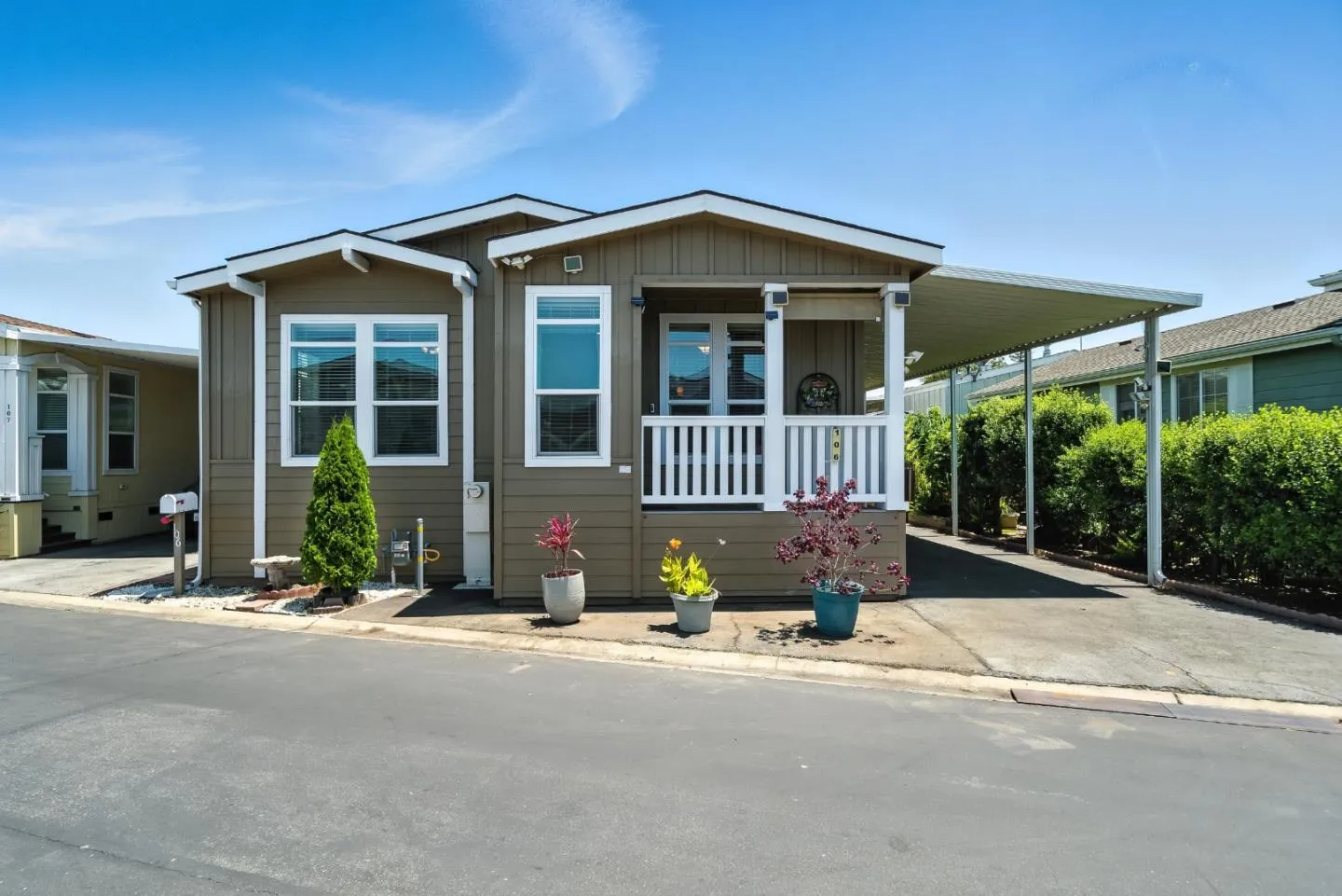 Mountain View, California 94041, United States, 3 Bedrooms Bedrooms, ,2 BathroomsBathrooms,Residential,Active,159507