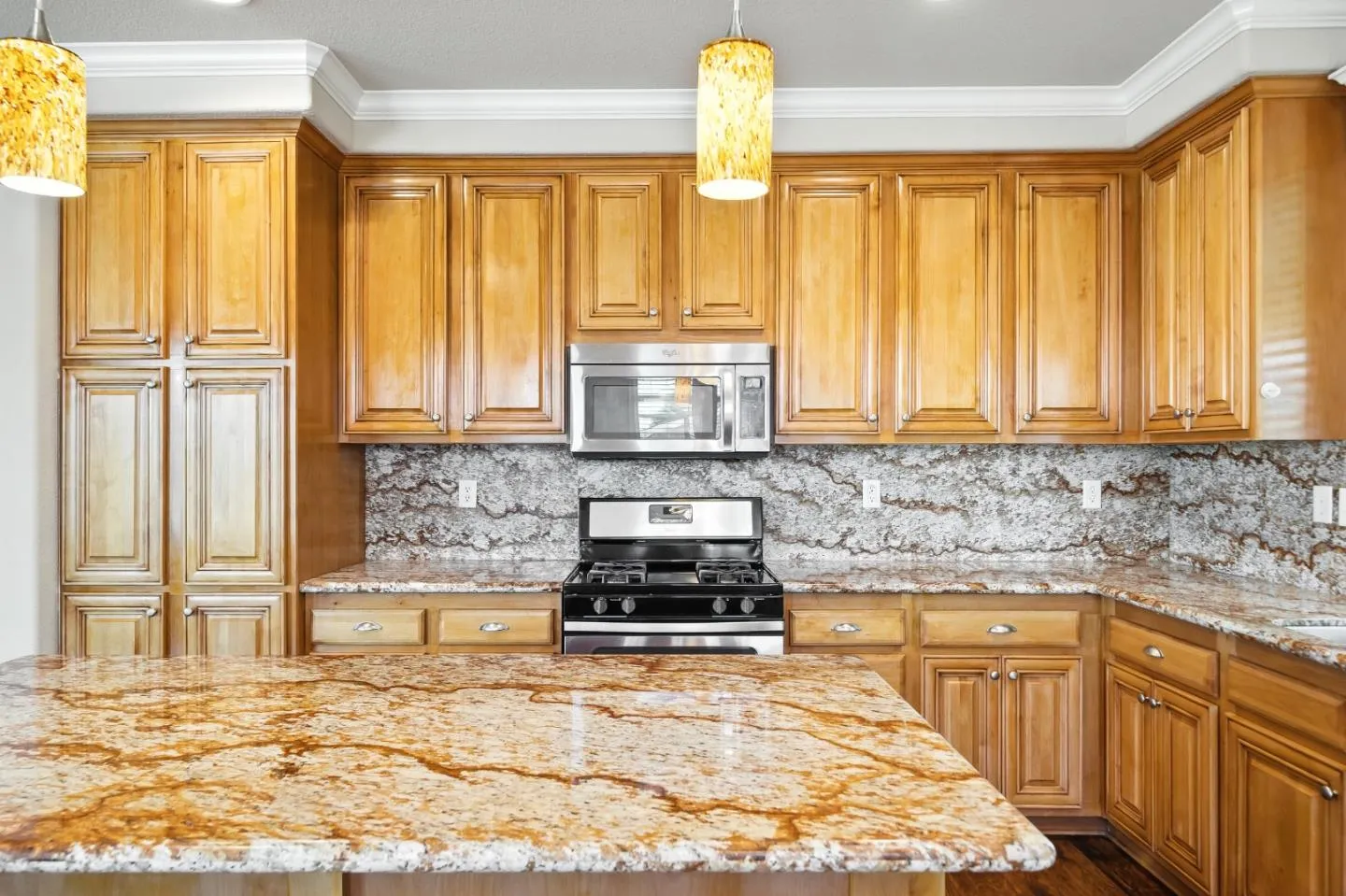 Mountain View, California 94041, United States, 3 Bedrooms Bedrooms, ,2 BathroomsBathrooms,Residential,Active,159507