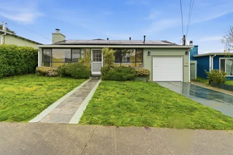 14 Bradford Drive, South San Francisco, CA 94080 - #: ML82035529