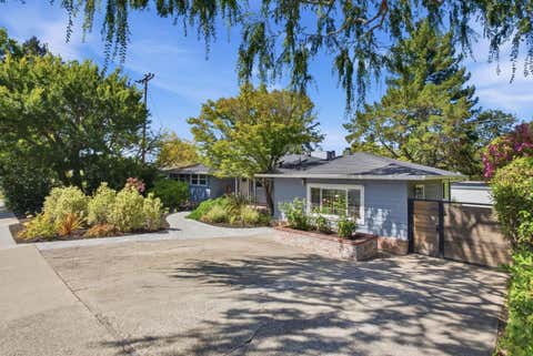 Photo of 1581 Fernside Street, REDWOOD CITY, CA 94061 (MLS # ML82054226)