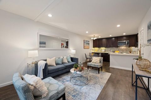 Photo of 385 Mandarin Drive #5, DALY CITY, CA 94015 (MLS # ML82026540)