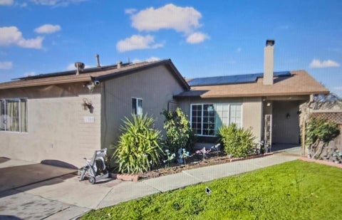 Photo of 1380 Saluda Court, SAN JOSE, CA 95121 (MLS # ML82056172)