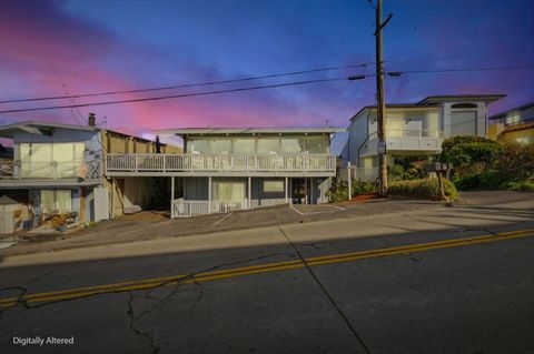 Photo of 229 Rio Del Mar Boulevard, APTOS, CA 95003 (MLS # ML82032921)