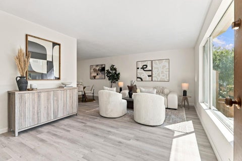 Photo of 460 Auburn Way #18, SAN JOSE, CA 95129 (MLS # ML82059635)