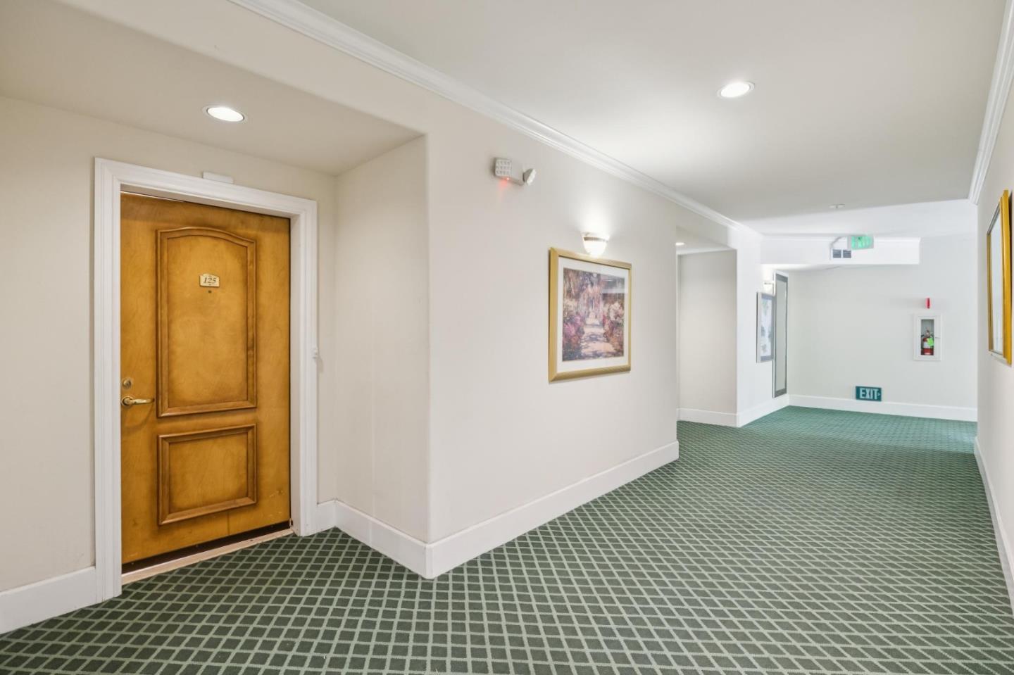 1 West Edith Avenue D125