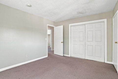 Tiny photo for 6 Huntington Circle, PITTSBURG, CA 94565 (MLS # ML82060441)