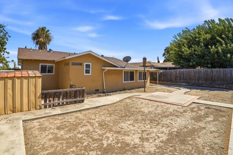 Tiny photo for 6 Huntington Circle, PITTSBURG, CA 94565 (MLS # ML82060441)