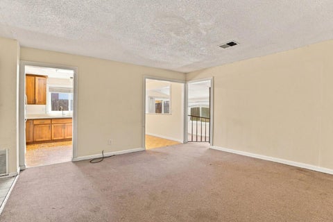 Tiny photo for 6 Huntington Circle, PITTSBURG, CA 94565 (MLS # ML82060441)