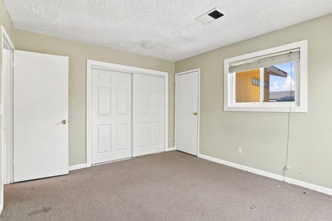 Tiny photo for 6 Huntington Circle, PITTSBURG, CA 94565 (MLS # ML82060441)